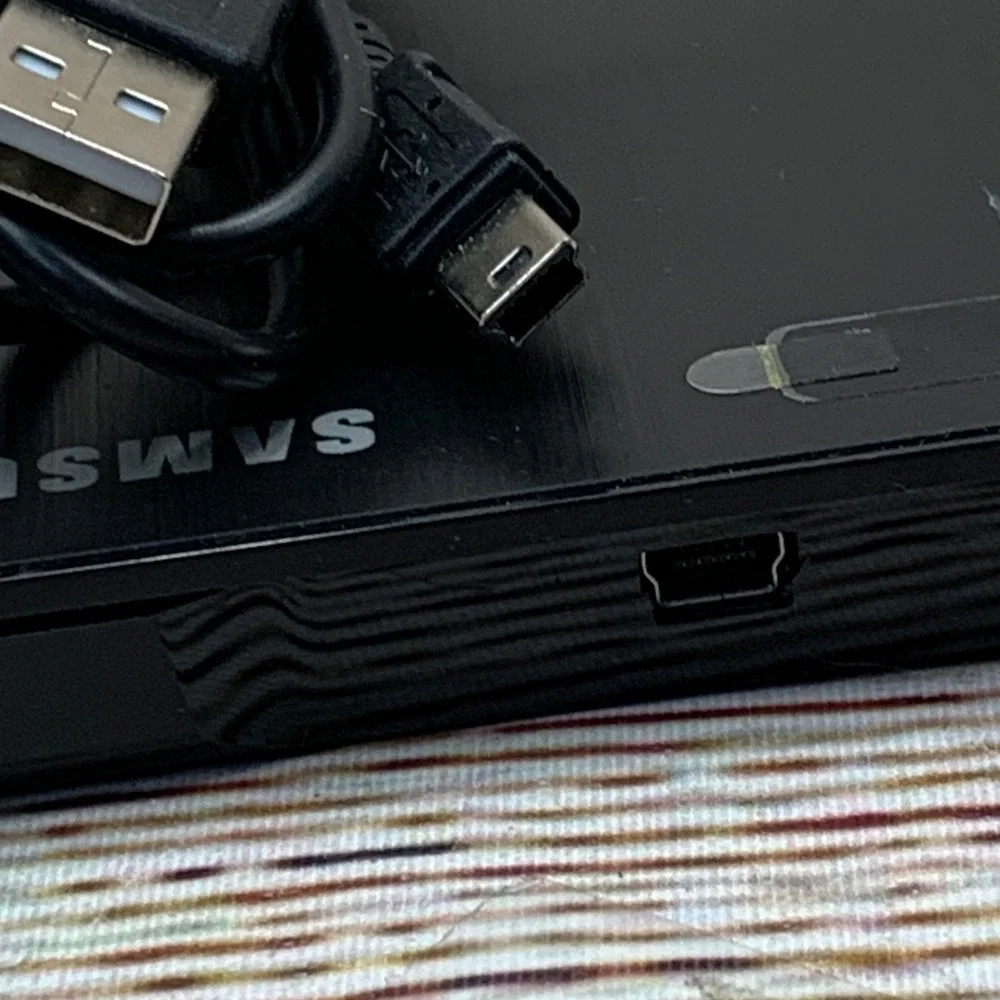 Samsung SE 218GN Portable External DVD Writer USB Powered Slim CD‎ Drive